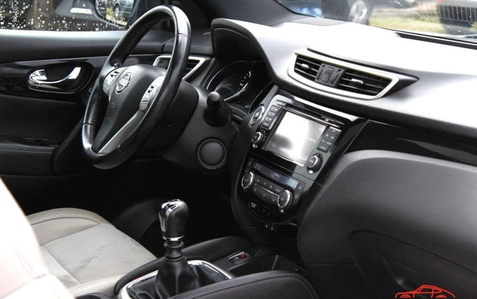 Nissan Qashqai cena 51900 przebieg: 181242, rok produkcji 2014 z Śrem małe 232